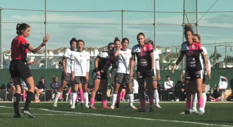  唐佳麗梅開二度、邵子欽破門，中國女足3-2擊敗Alhama俱樂部女足