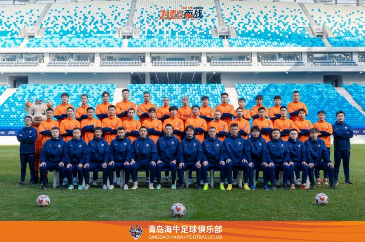  青島海牛一線隊(duì)名單：老將鄭龍、薩里奇坐鎮(zhèn)，金洋洋等新援在列