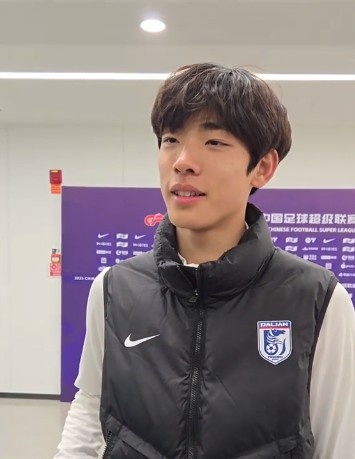  國青歸來上演中超首秀，朱鵬宇：感覺很好，場上大哥們很支持我