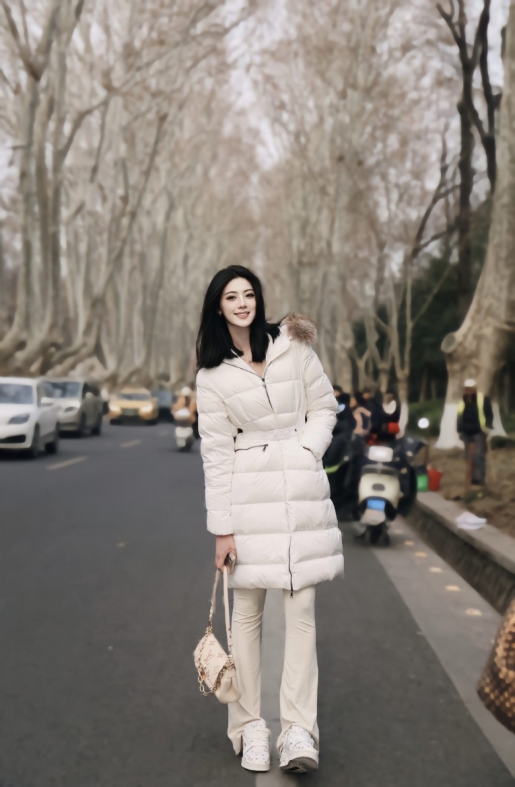  煙雨下江南！卓識(shí)游南京：卿言一句梧桐美 吾種梧桐滿京城