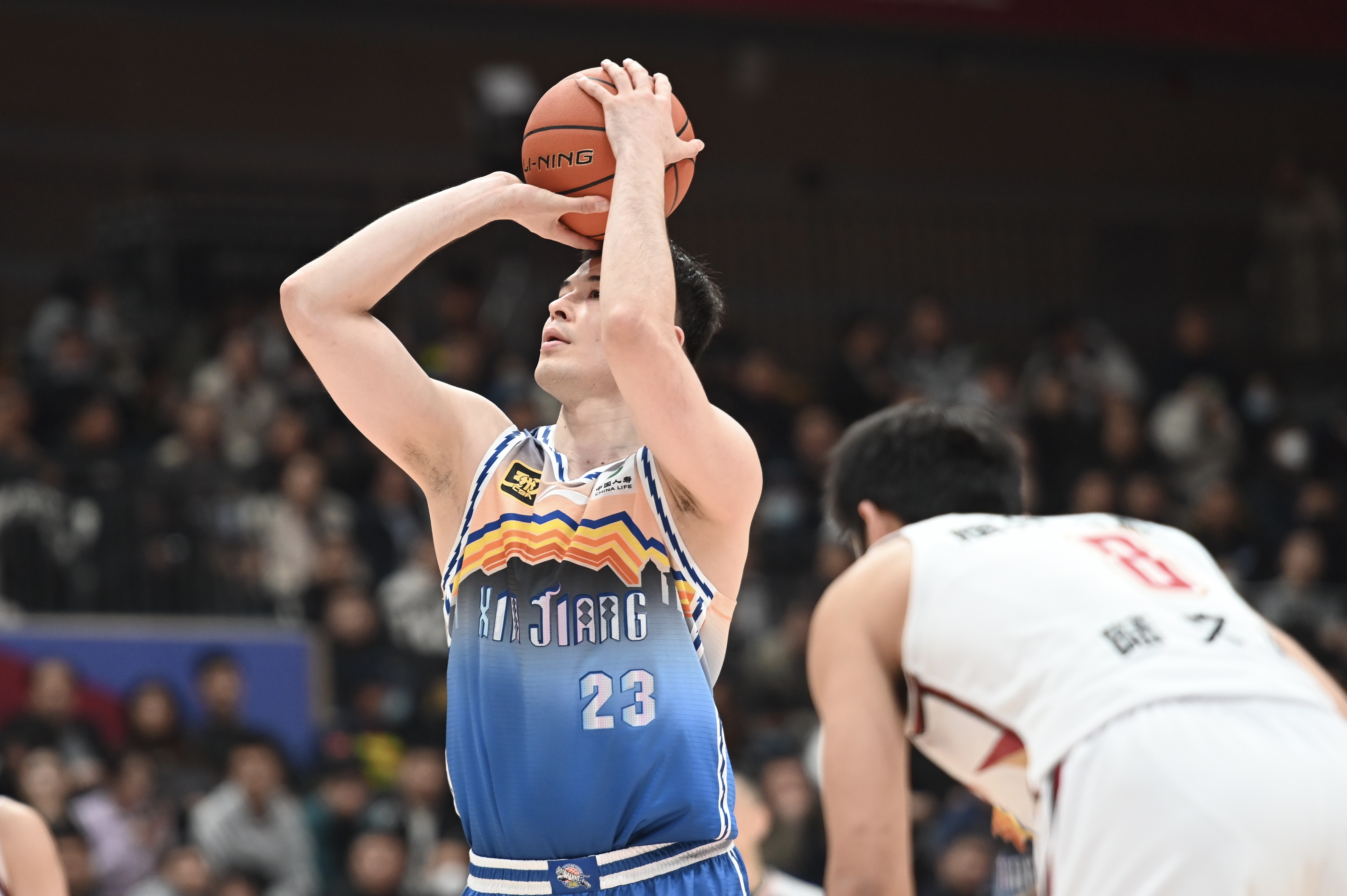  高效表現！阿不都沙拉木10中7拿下17分9板 其中4個前場板