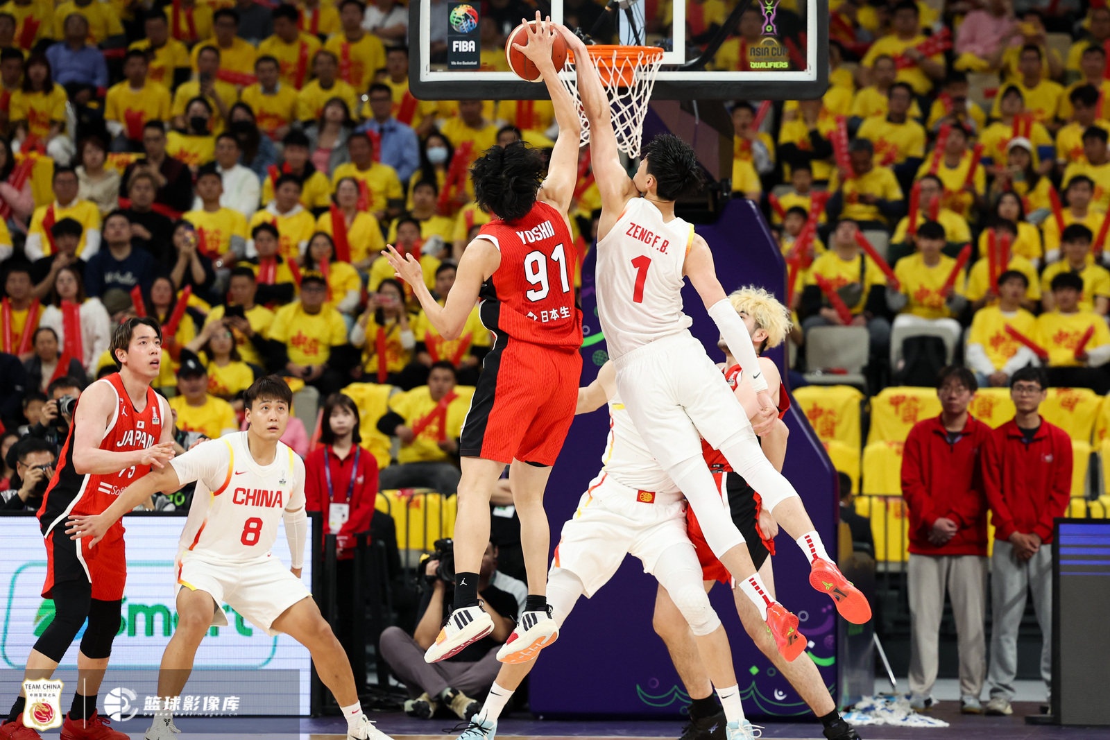  中國男籃內(nèi)外開花 曾凡博攻防一體在線 中國大勝日本42分！